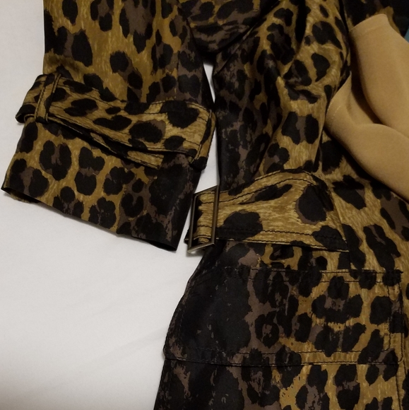 Silk animal print trench coat style jacket size 6 - Picture 5 of 9